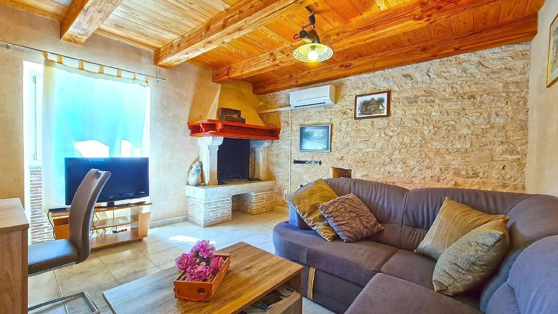 Ferienhaus Fuer 6 Personen Ca 80 Qm In Kavran, Istrien Suedkueste Von Istrien Holiday home Kavran
