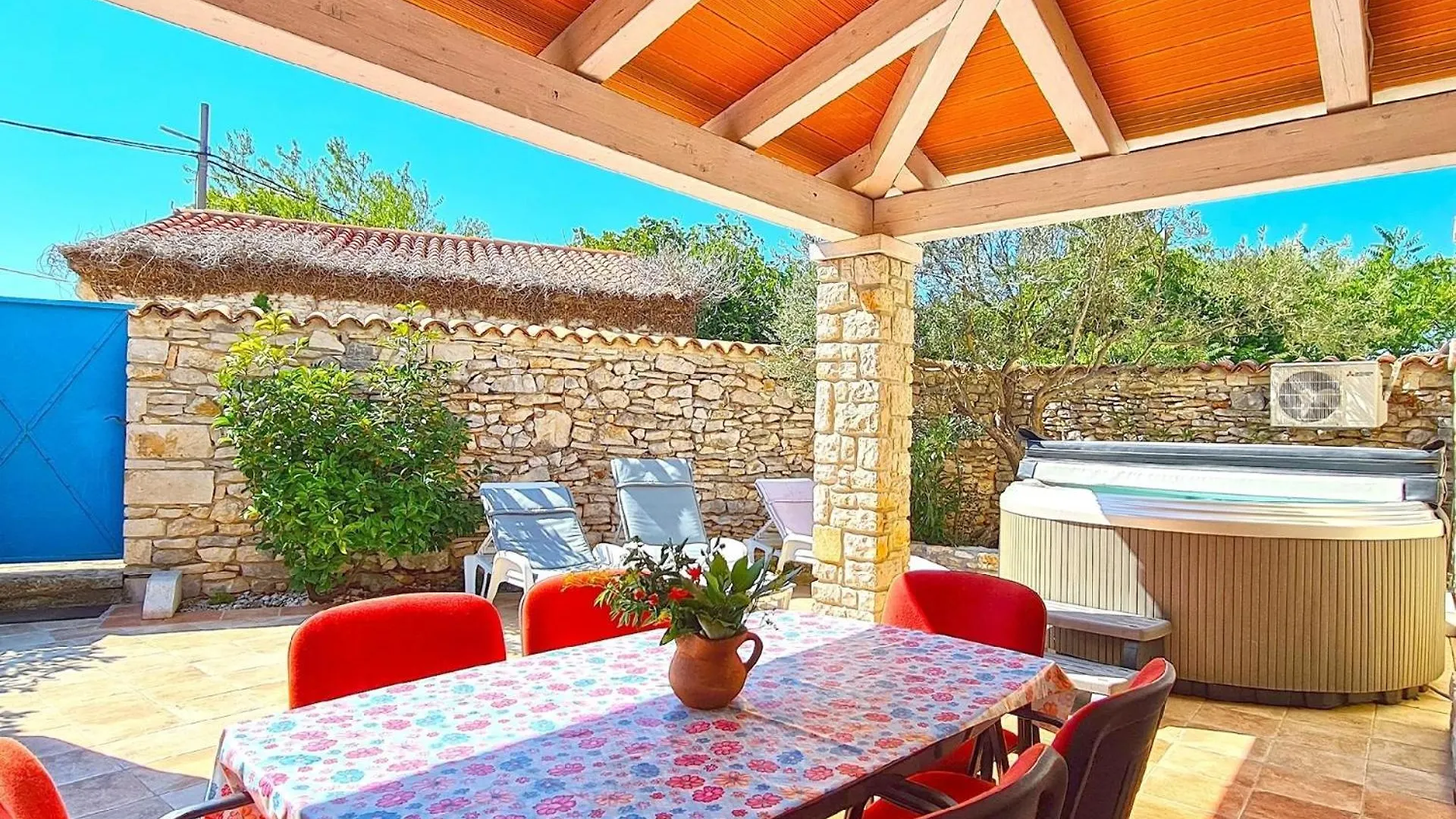 بيت للعطل Ferienhaus Fuer 6 Personen Ca 80 Qm In Kavran, Istrien Suedkueste Von Istrien